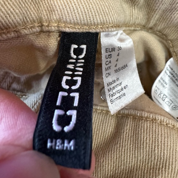 H&M Flared Jeans - Picture 6 of 7